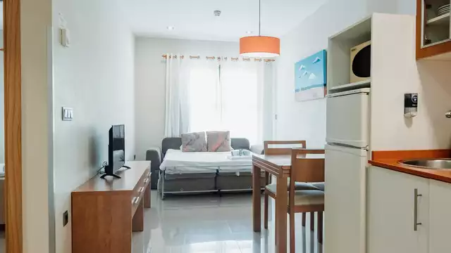 Appartement sur la Mer Mineure avec bouteille de champagne de bienvenue