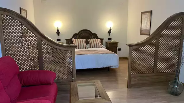 Lujo y comodidad en una suite en Tembleque con desayuno