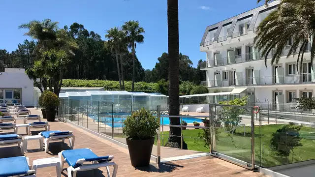 Découvrez Sanxenxo avec petit-déjeuner inclus.