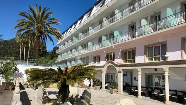 Découvrez Sanxenxo avec petit-déjeuner inclus.