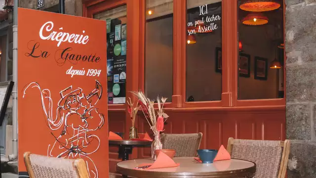 Soggiorno con cena in una creperia storica nel cuore di Rennes