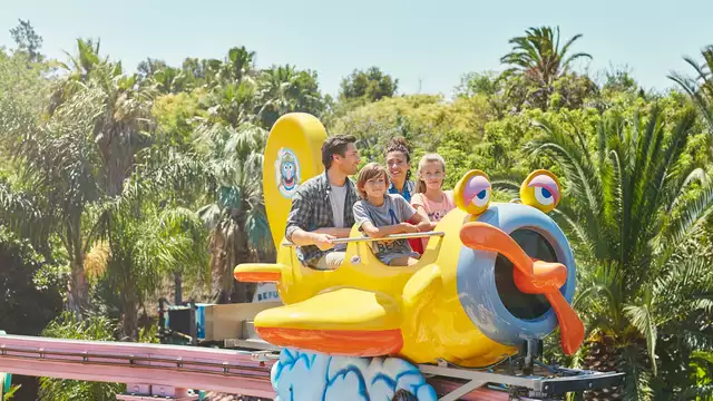 Séjour en chambre triple à Tarragone avec un billet combiné pour PortAventura