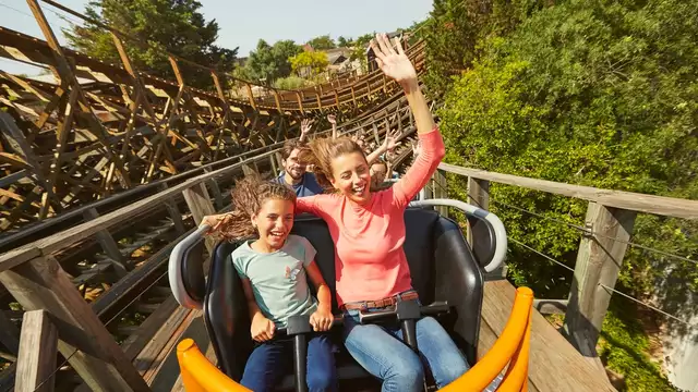 Découvrez Tarragone avec billets pour PortAventura Park et Ferrari Land