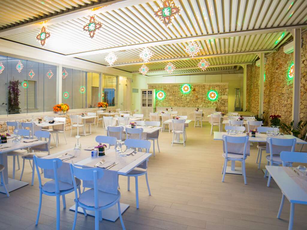 Est Hotel - Escapade en bord de mer dans les Pouilles avec accès au bains à remous - 4* - 10