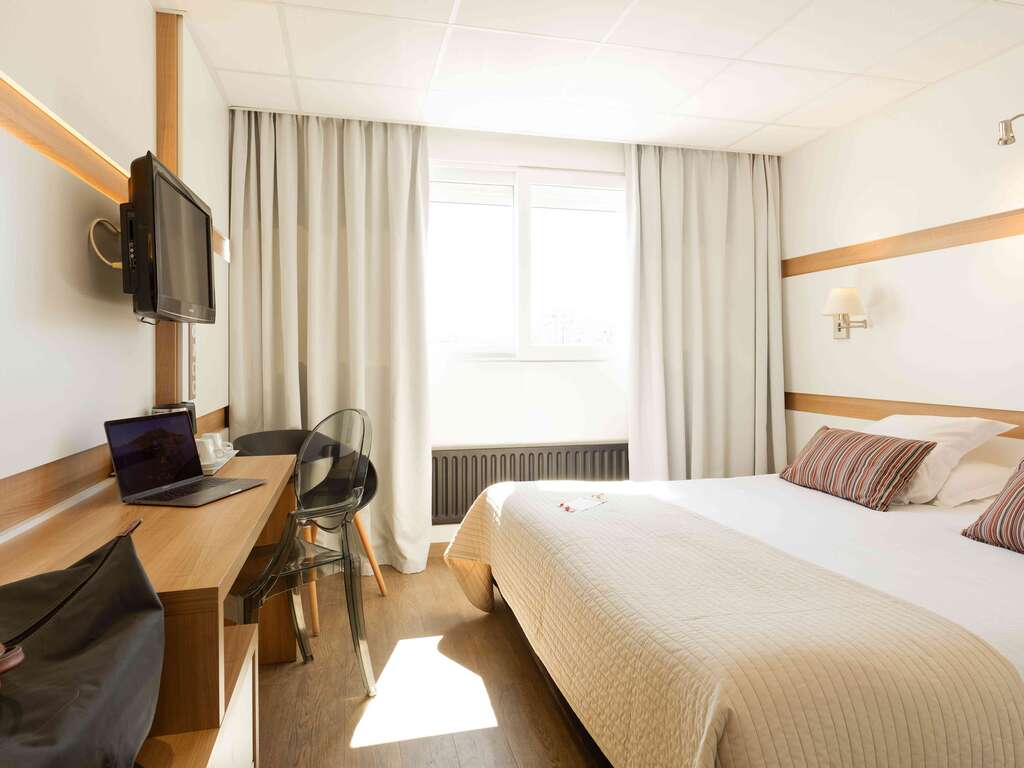 Week-end en chambre supérieure près de Montpellier - 3* - image 2