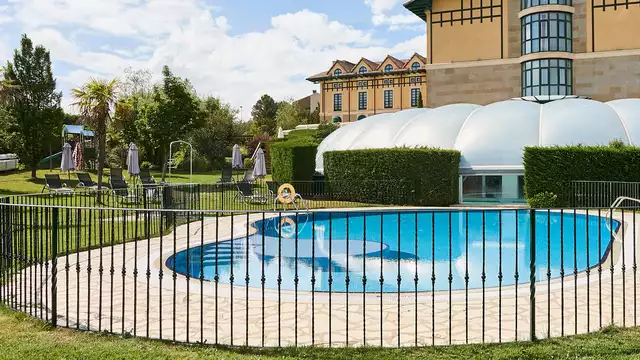 Fuga per i sensi: cena, visita in cantina e circuito idrotermale nella Rioja Alavesa