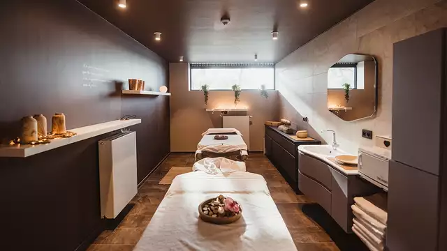 Escapade détente au bord des lacs de l'Eau d'Heure avec spa et chambre avec vue sur le lac