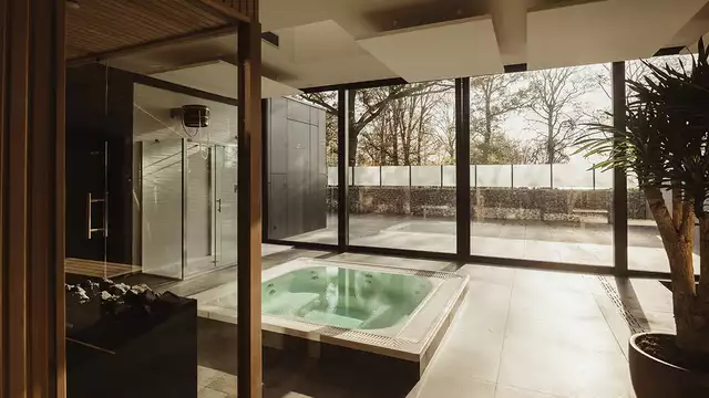 Escapade détente au bord des lacs de l'Eau d'Heure avec spa et chambre avec vue sur le lac
