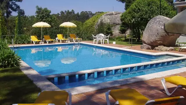 Escapada Romántica en O Grove con cóctel incluido y bombones