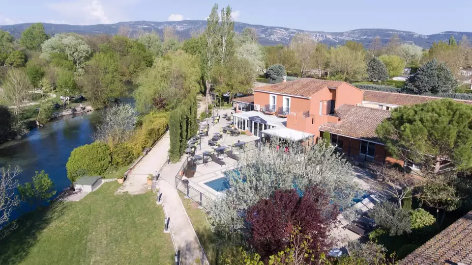 Week-end de charme en chambre Deluxe dans un cadre enchanteur du Luberon