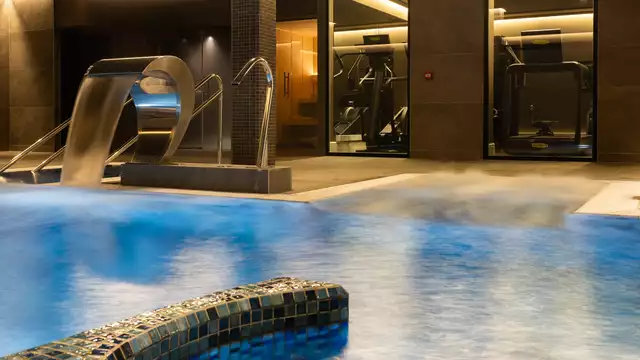 Escapade romantique avec spa et cava à San Sebastián.