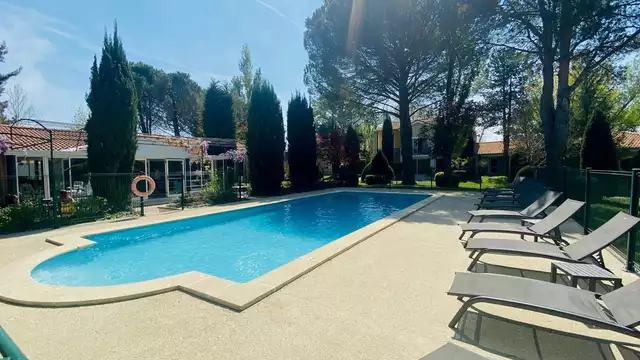 Media pensión en "partage des eaux", en L'Isle-sur-la-Sorgue