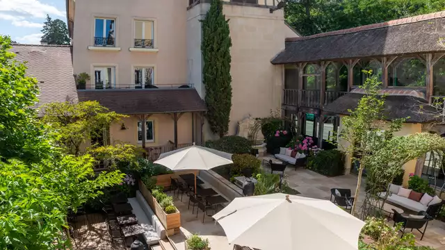 Escapada burbujeante con burbuja privada entre bosque y estanques a 15 min de París