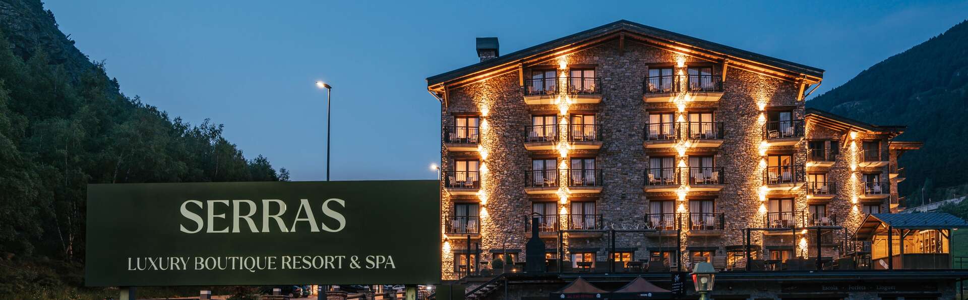 Luxe en Andorre : avec petit-déjeuner et accès au spa entouré de montagnes