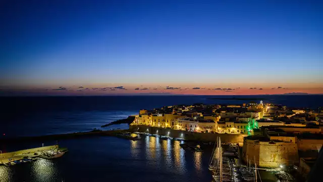 Vacaciones en Gallipoli, Apulia! Hotel frente al mar con desayuno incluido