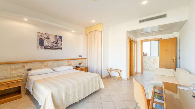 Habitación cuádruple comfort vista al mar
