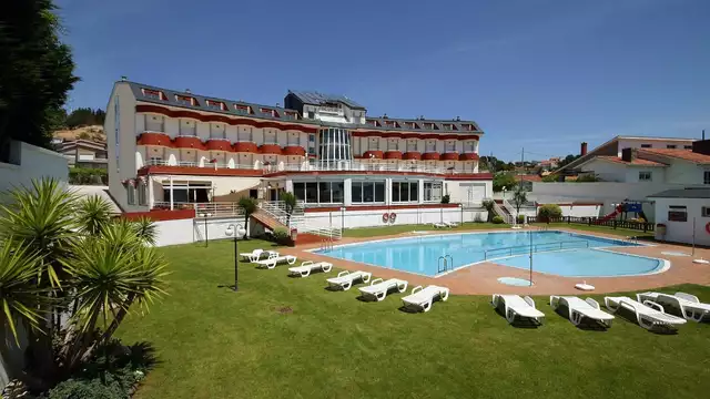Escapade avec spa et dîner à l'hôtel au bord de la plage.