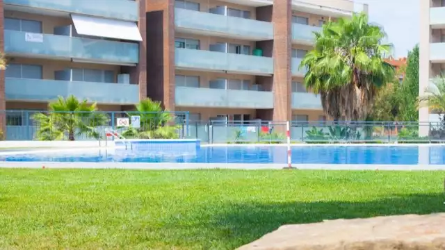 Vacances en famille à Salou , Costa Daurada, dans un grand appartement avec spa inclus