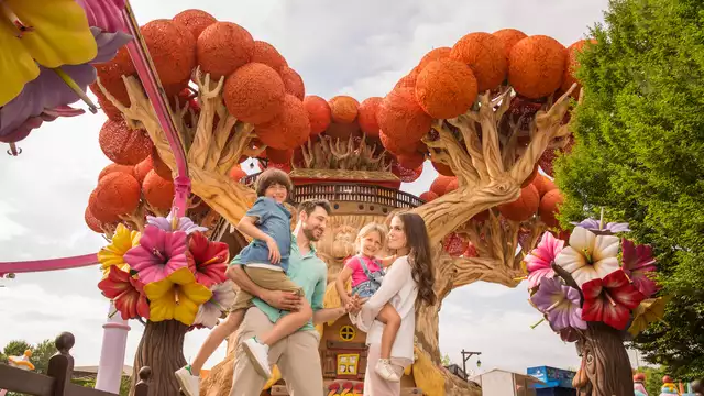 Week-end sur le lac de Garde en chambre quadruple avec entrée à Gardaland inclus
