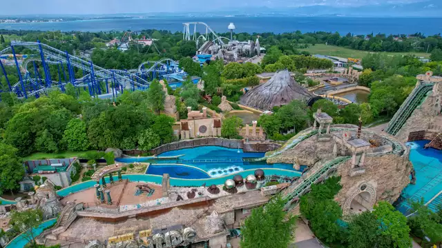 Soggiorno sul Lago di Garda con accesso a Gardaland per due persone