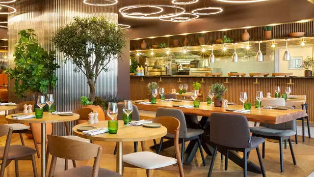 Estancia con cena en el barrio de Montparnasse