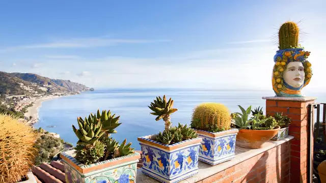 Hotel a Taormina con piscina vista mare