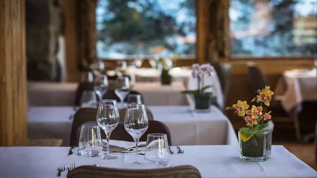 Soggiorno in suite a La Clusaz con mezza pensione.