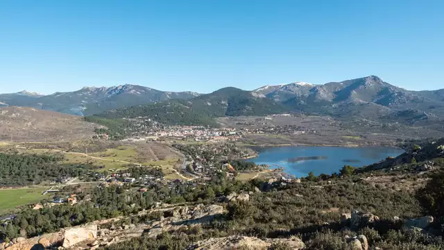 Yoga, spa en diner tijdens je uitstapje in Navacerrada.