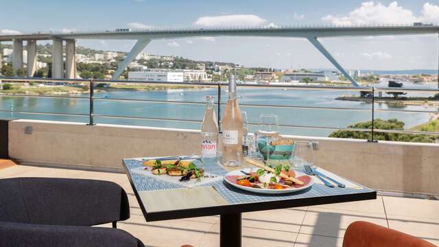 Golden Tulip Martigues