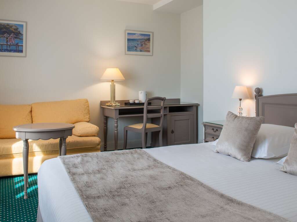 Escapade en famille avec dîner 3 plats, accès piscine et spa illimité près de Saint-Malo - 4* - 25
