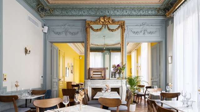 Le Charmant Hotel