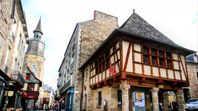 Vacances familiales dans la cité médiévale de Dinan
