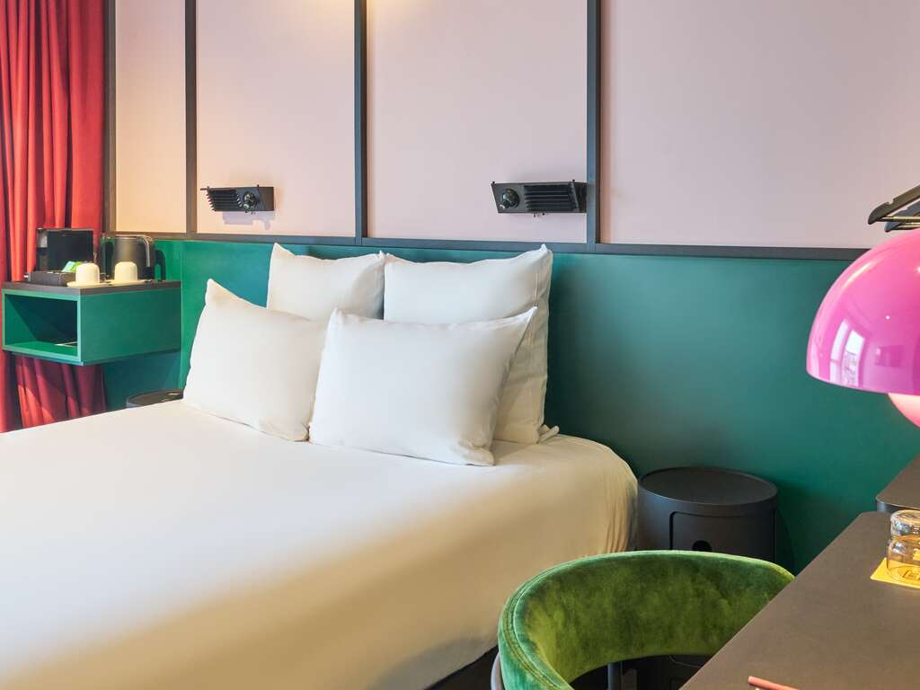 Bulles et planche pour un nouvel an 2025 festif à Lyon - 4* - 23