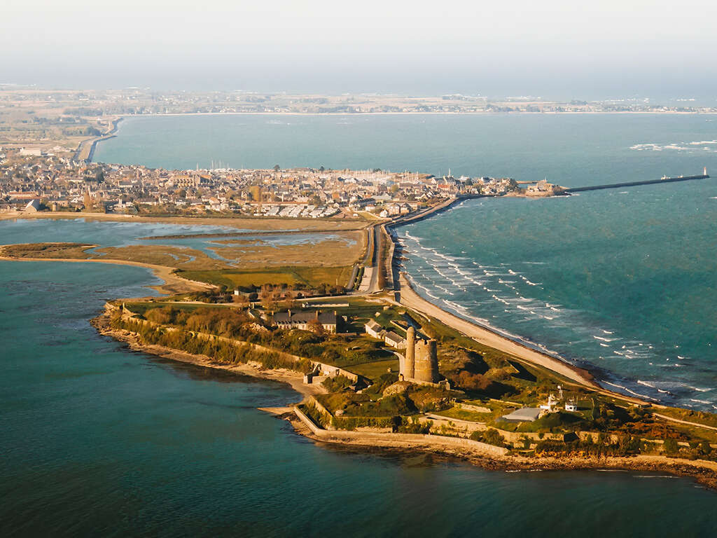 Séjour en chambre triple avec dîner sur une île de charme en Normandie - 3* - 1
