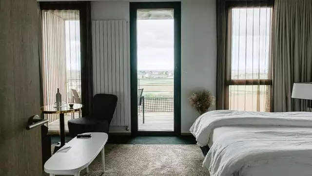 Escapade en suite à deux pas de la mer face à la baie du Goulven