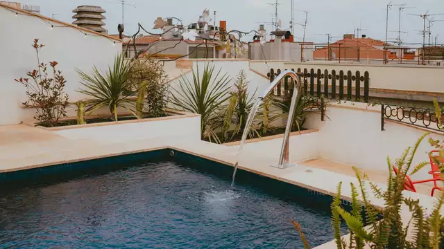 Escapada en el centro de Figueres en un hotel estilo Dalí
