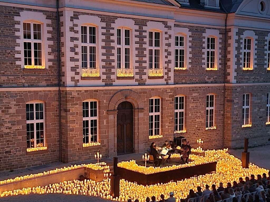 Parenthèse insolite près de Rennes avec spa relaxant - 4* - 31