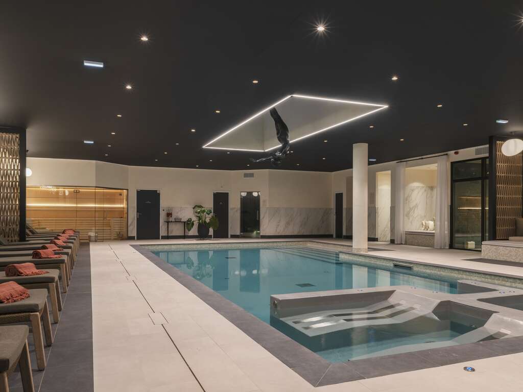 Parenthèse insolite près de Rennes avec spa relaxant - 4* - 27