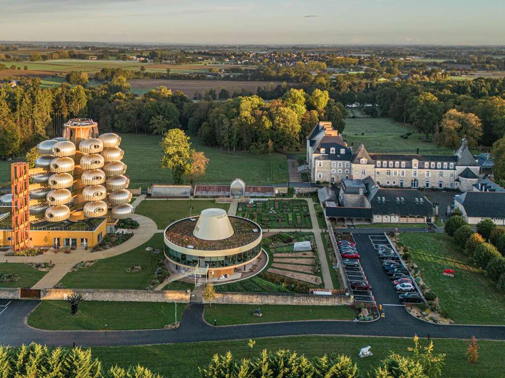 Parenthèse insolite près de Rennes avec spa relaxant - 4* - 5