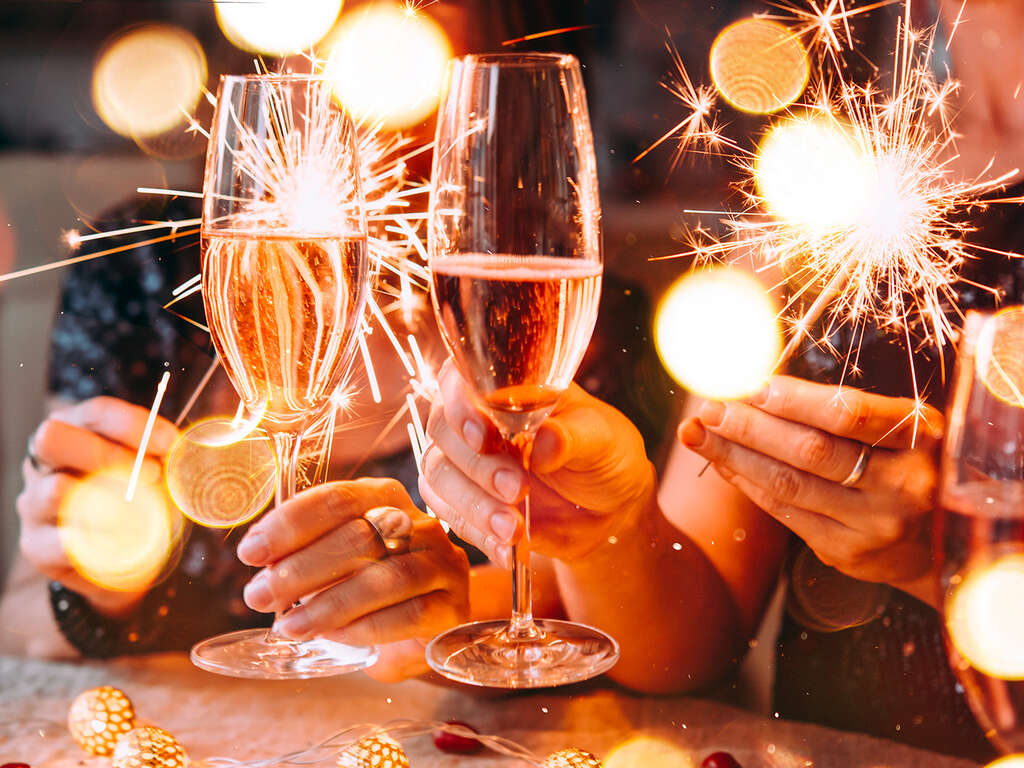 Détente Et Champagne Pour Le Nouvel An 2026 À Compiègne ! - 4* (ref 18921)