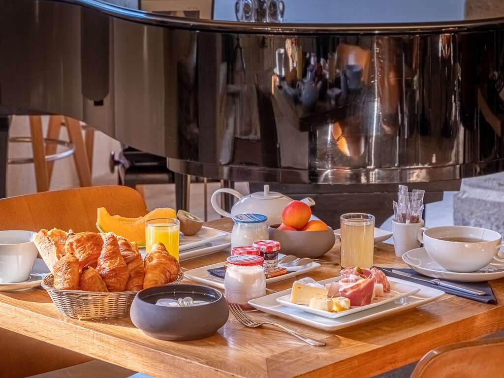 Séjour au coeur d'Uzès dans un cadre d'exception - 4* - 5