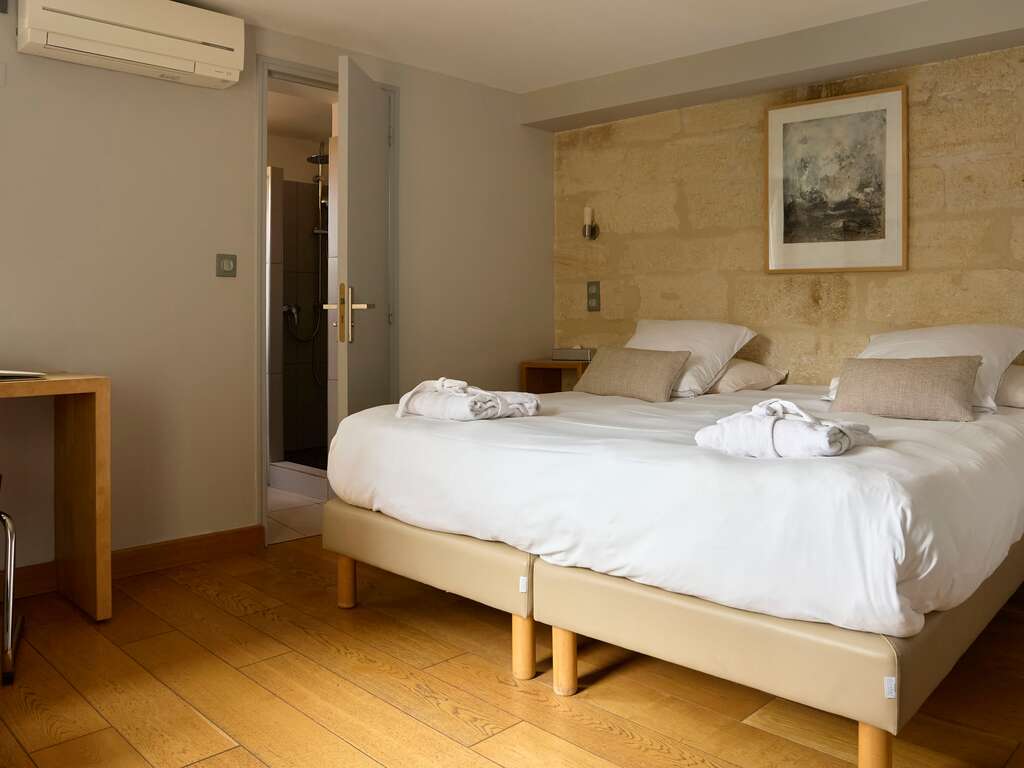 Séjour au coeur d'Uzès dans un cadre d'exception - 4* - 21