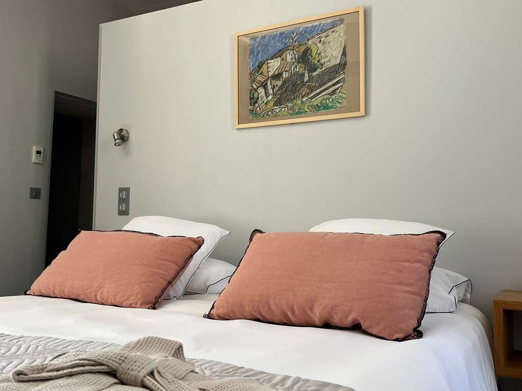 Escapade de charme en suite deluxe avec terrasse à Uzès - 4* - 18
