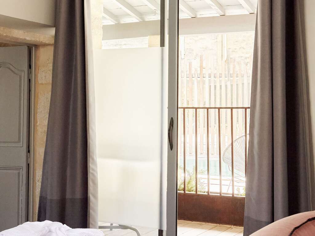 Escapade de charme en suite deluxe avec terrasse à Uzès - 4* - 15