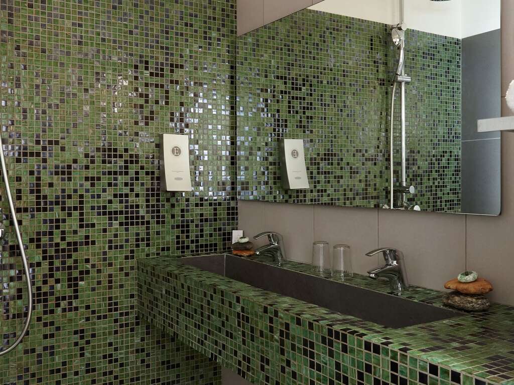 Séjour cocooning en suite famille deluxe avec vue sur la piscine - 4* - 20