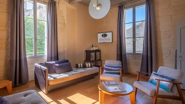 Soggiorna in una suite superior deluxe con vista panoramica a 180°.