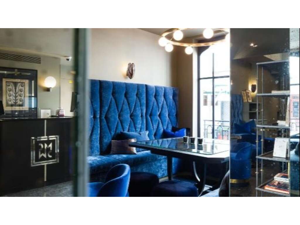 Séjour à l'abri des regards avec chambre Art Déco à Paris - 4* - 9