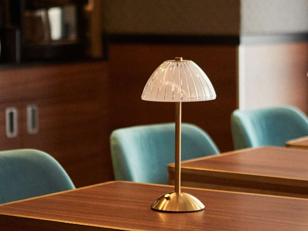 Boutique-hôtel aux allures de train de luxe d'époque à deux pas de la Gare du Nord - 4* - 4