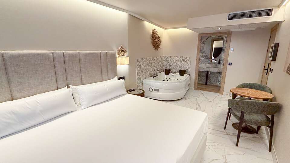 Habitación con terraza y jacuzzi, cava y mucho más en la provincia de Soria