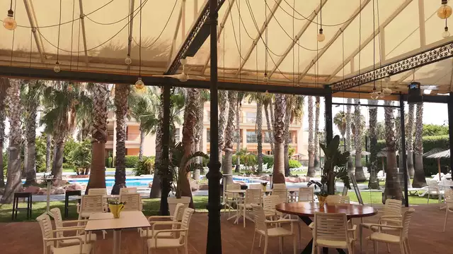 Fuga Romantica con cena e accesso alla spa ad Alicante